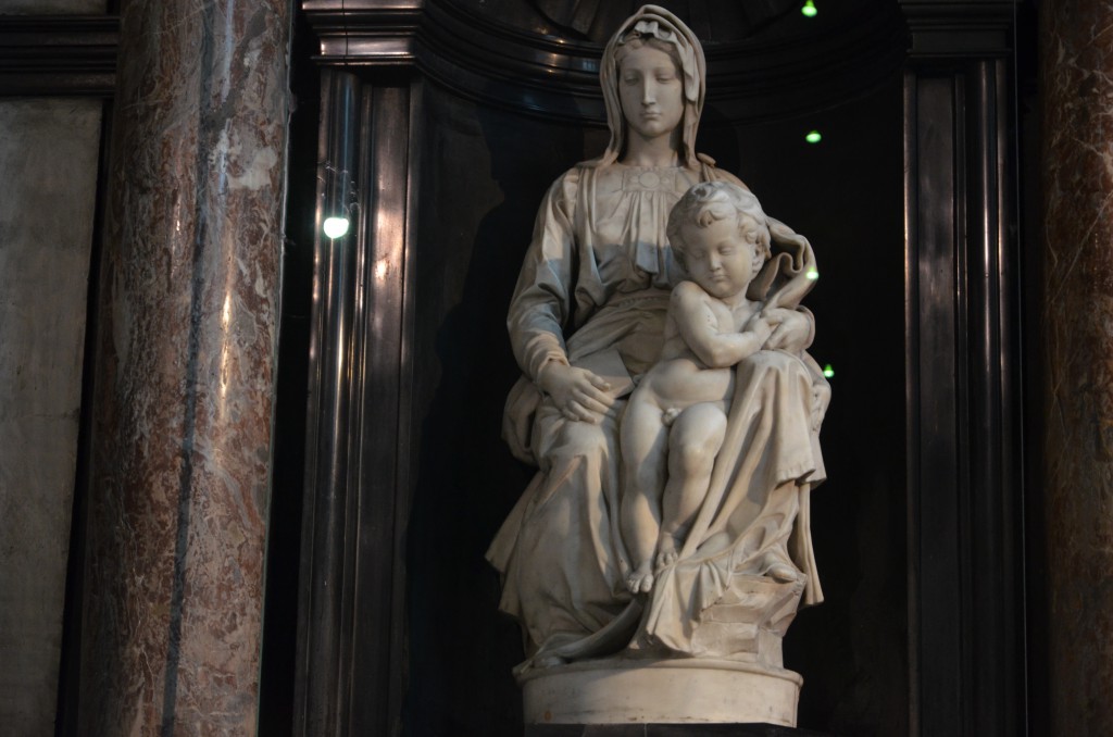 Michał Anioł. Madonna z Burgii. 1503. [online], źródło: http://static.turistipercaso.it/image/b/belgio/belgio_tgu3t.T0.jpg